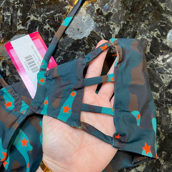 NWT Fede camo print bikini - Picture 8 of 8
